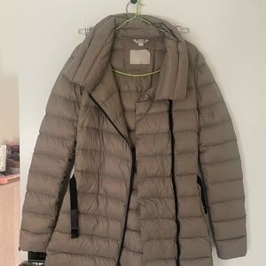 soia & kyo lightweight down jacket in size xs